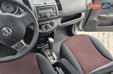 Хэтчбек Nissan Note 2008 в 