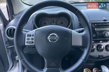 Хэтчбек Nissan Note 2009 в 