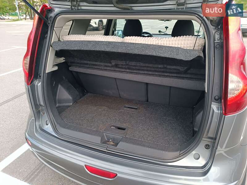 Хетчбек Nissan Note 2012 в Києві фото 12 Хетчбек Nissan Note 2012 в Києві