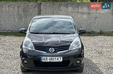 Хэтчбек Nissan Note 2009 в 