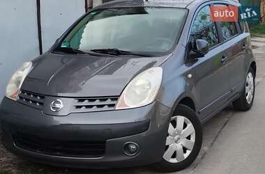 Хэтчбек Nissan Note 2006 в Вышгороде