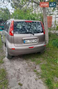 Хэтчбек Nissan Note 2009 в 