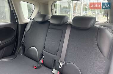Хетчбек Nissan Note 2012 в 