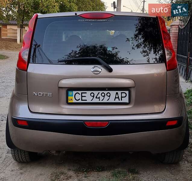 Хэтчбек Nissan Note 2006 в Черновцах