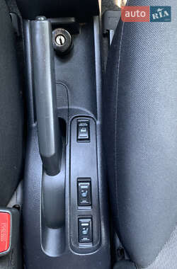 Хэтчбек Nissan Note 2012 в 