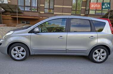 Хетчбек Nissan Note 2007 в Чернігові