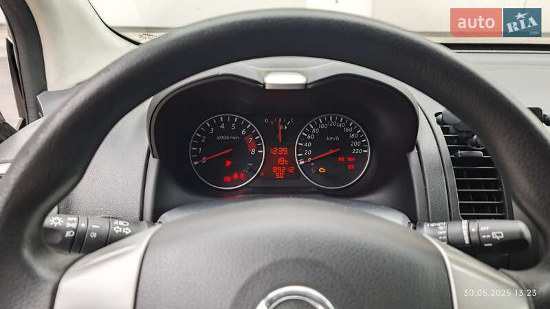 Хэтчбек Nissan Note 2012 в Днепре