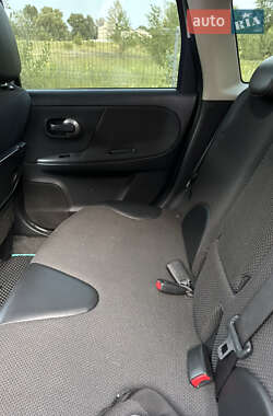 Хэтчбек Nissan Note 2008 в 