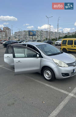 Хэтчбек Nissan Note 2012 в Киеве