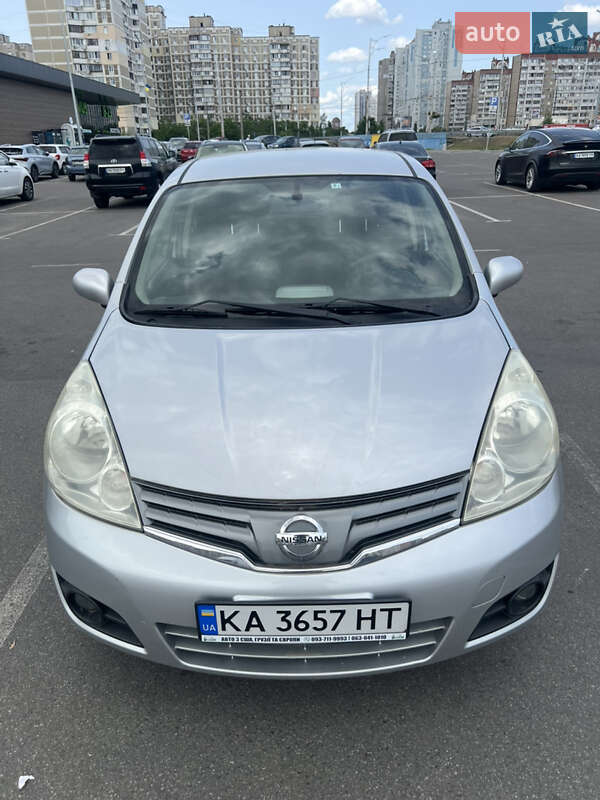 Хэтчбек Nissan Note 2012 в Киеве