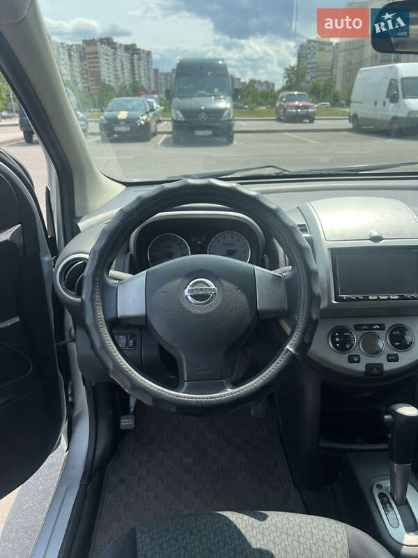 Хэтчбек Nissan Note 2012 в Киеве