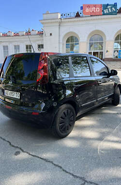 Хетчбек Nissan Note 2010 в 