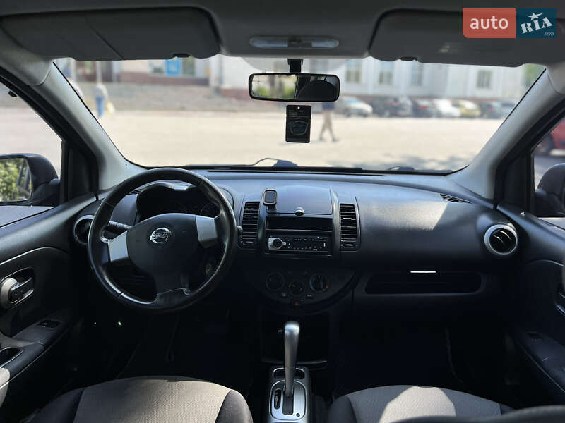 Хэтчбек Nissan Note 2010 в Кропивницком