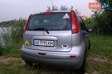 Хэтчбек Nissan Note 2008 в 