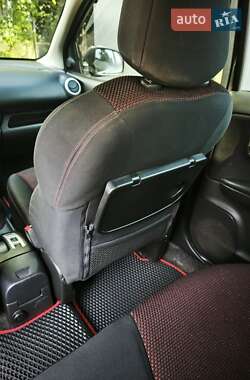 Хэтчбек Nissan Note 2007 в 