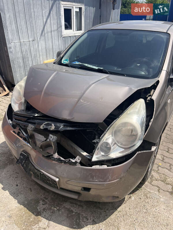 Хэтчбек Nissan Note 2009 в Хмельницком