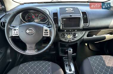 Хэтчбек Nissan Note 2007 в 