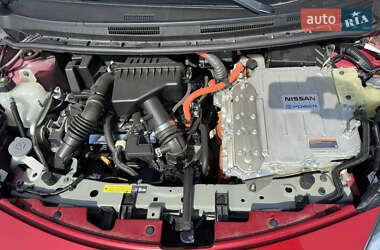 Хэтчбек Nissan Note 2016 в 