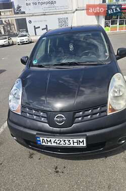 Хэтчбек Nissan Note 2006 в Вышгороде