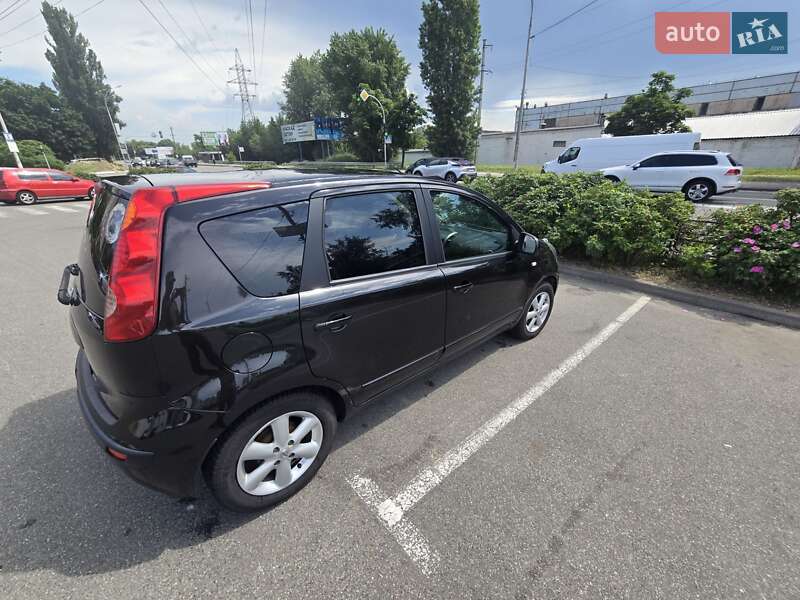 Хэтчбек Nissan Note 2006 в Вышгороде
