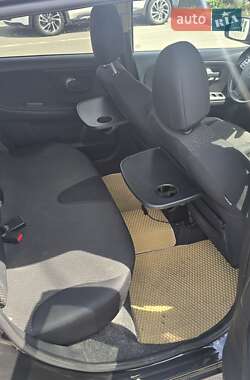 Хэтчбек Nissan Note 2006 в Вышгороде