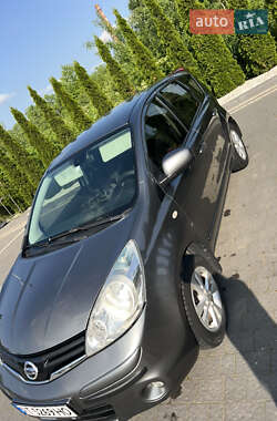 Хетчбек Nissan Note 2010 в 