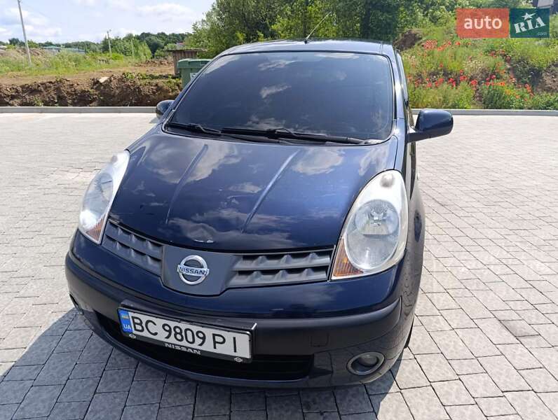 Хэтчбек Nissan Note 2006 в Львове