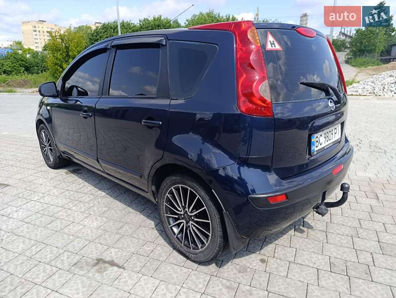 Хэтчбек Nissan Note 2006 в Львове