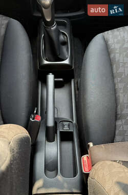 Хэтчбек Nissan Note 2008 в 