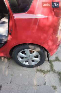 Хэтчбек Nissan Note 2008 в 