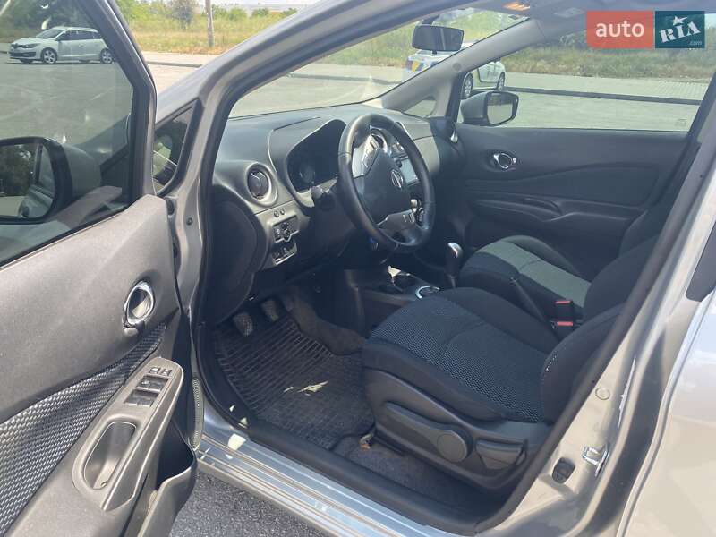 Хэтчбек Nissan Note 2015 в Запорожье