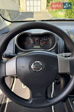 Хэтчбек Nissan Note 2008 в 