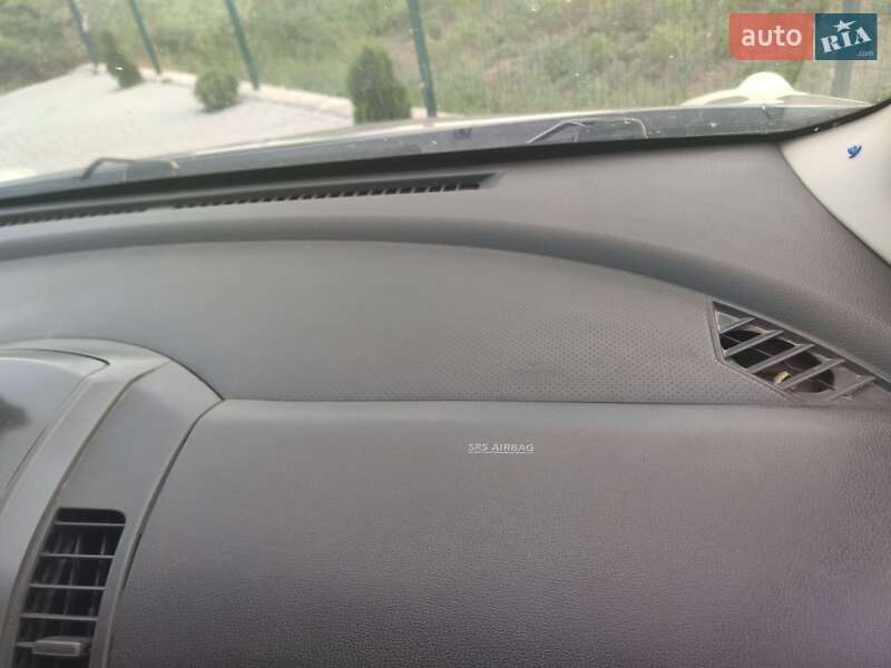 Хэтчбек Nissan Note 2006 в Виноградове