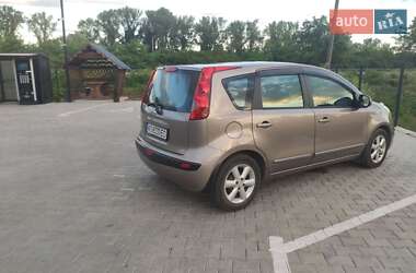 Хэтчбек Nissan Note 2006 в Виноградове