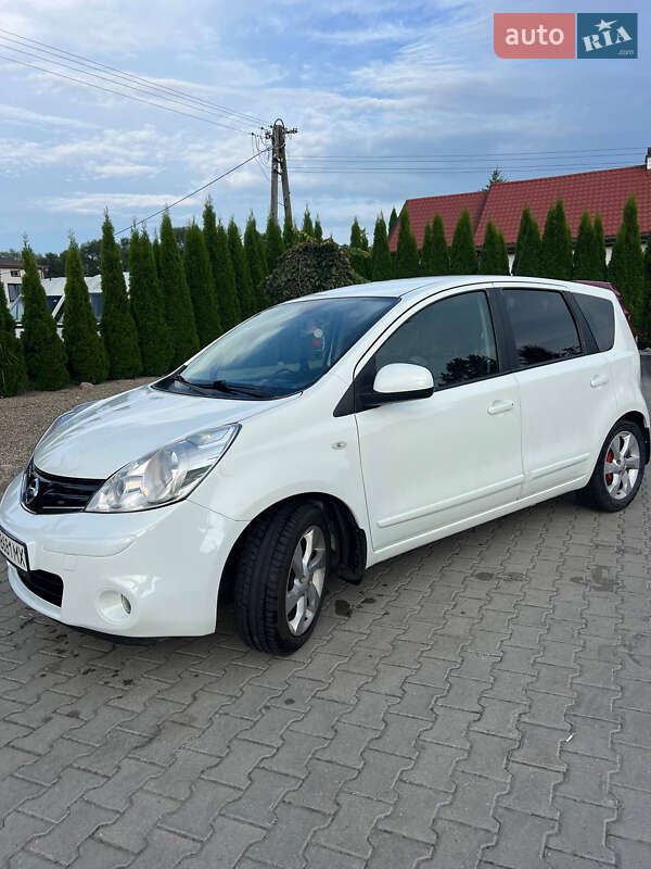 Хетчбек Nissan Note 2010 в Львові