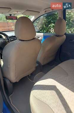 Хэтчбек Nissan Note 2007 в 