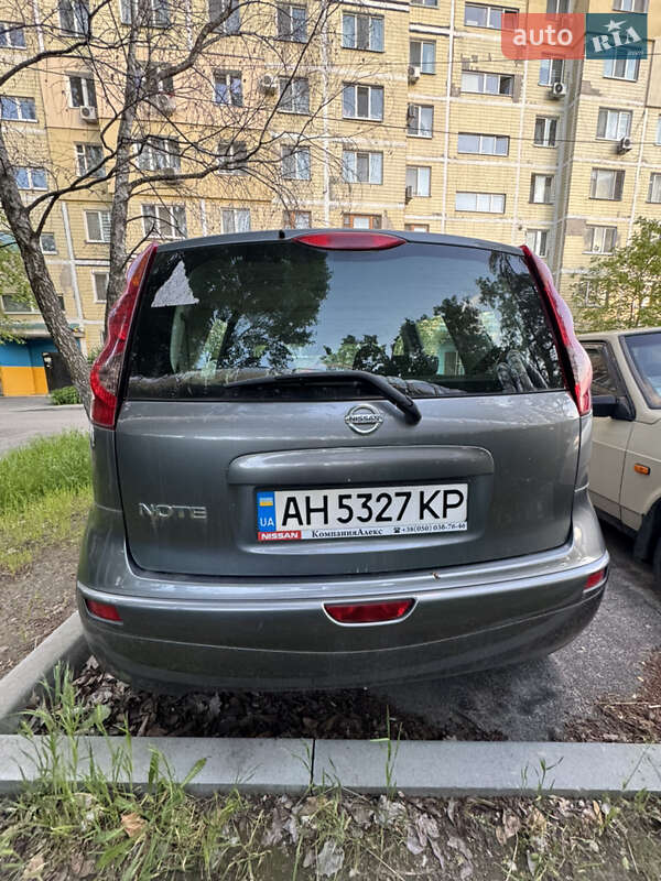 Хетчбек Nissan Note 2013 в Дніпрі