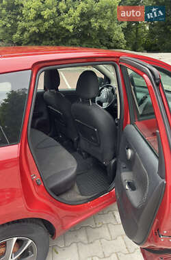 Хэтчбек Nissan Note 2008 в 