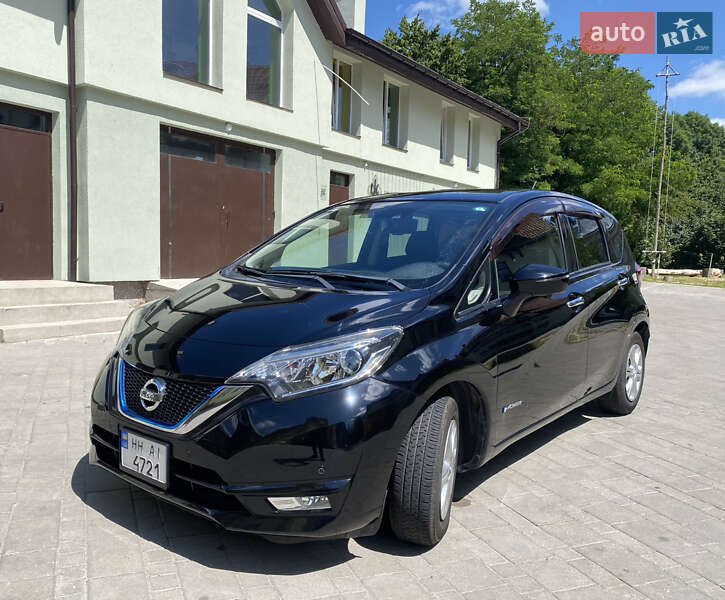 Хэтчбек Nissan Note 2017 в 