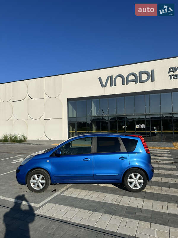 Хэтчбек Nissan Note 2006 в Луцке