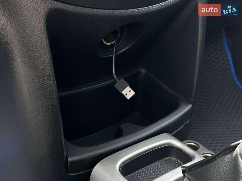 Хэтчбек Nissan Note 2011 в Львове