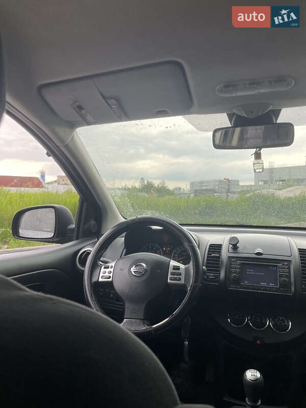 Хетчбек Nissan Note 2010 в Львові