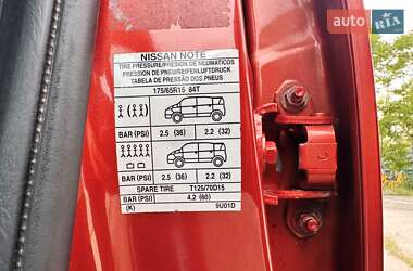 Хэтчбек Nissan Note 2006 в 