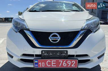Хэтчбек Nissan Note 2017 в 