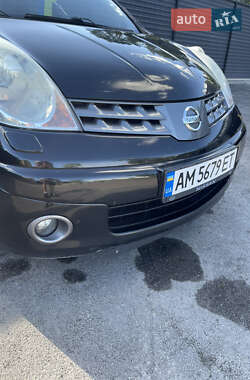 Хэтчбек Nissan Note 2007 в 