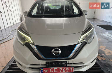 Хэтчбек Nissan Note 2017 в 