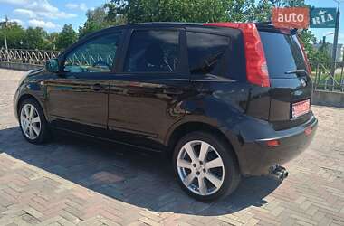 Хэтчбек Nissan Note 2006 в 