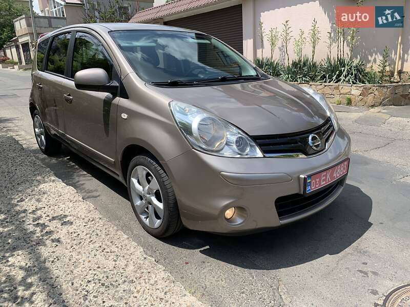 Хэтчбек Nissan Note 2009 в Одессе