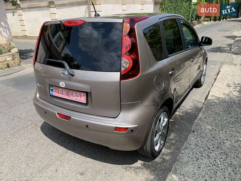 Хэтчбек Nissan Note 2009 в Одессе