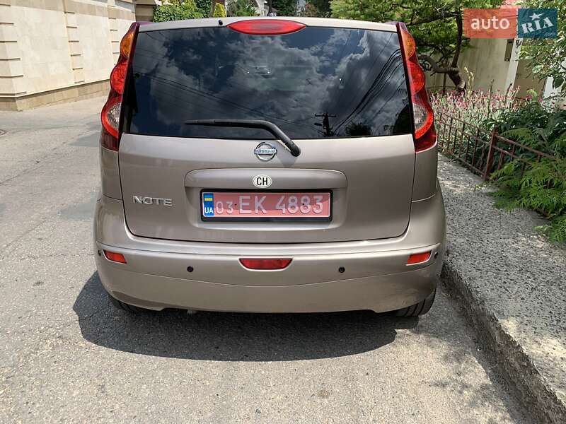 Хэтчбек Nissan Note 2009 в Одессе